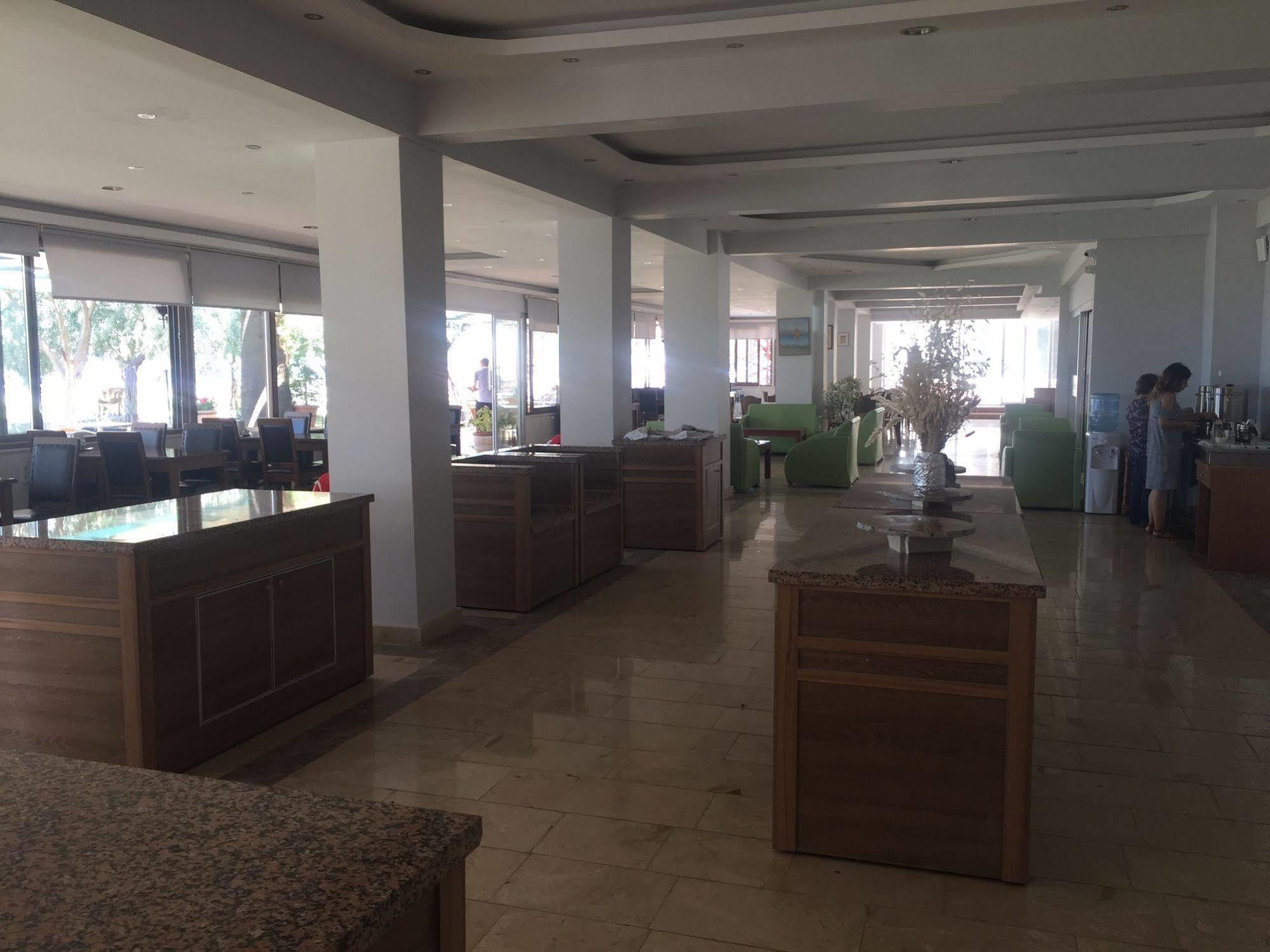 Dikelya Hotel ディキリ エクステリア 写真